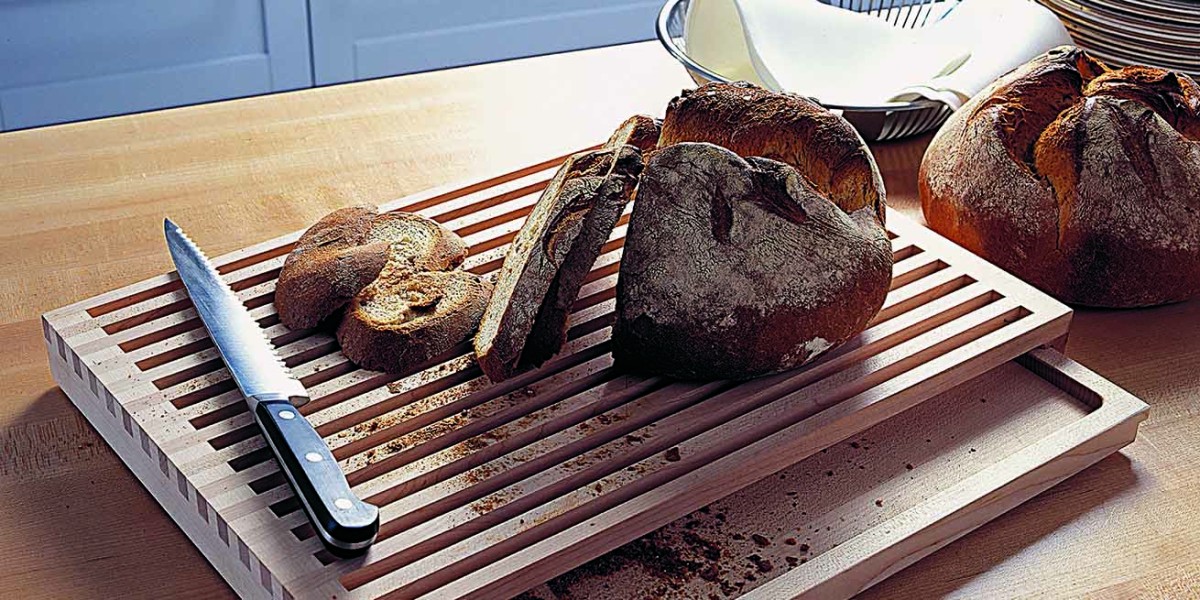 bulthaup-accessoires-brot-schneidebrett-messer.jpg